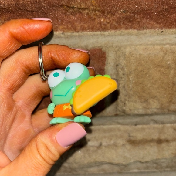 Hello Kitty and FriendsFigure - Keroppi with taco keychain - Picture 3 of 5